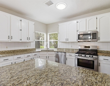 3327 Shady Glen Lane - Photo Thumbnail 13