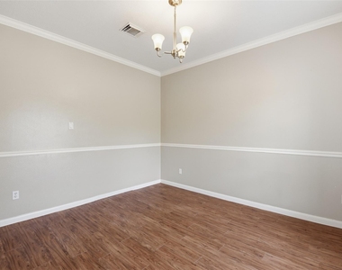 3327 Shady Glen Lane - Photo Thumbnail 19
