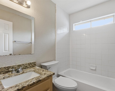 3327 Shady Glen Lane - Photo Thumbnail 33