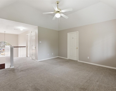 3327 Shady Glen Lane - Photo Thumbnail 21