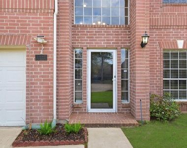 3327 Shady Glen Lane - Photo Thumbnail 3