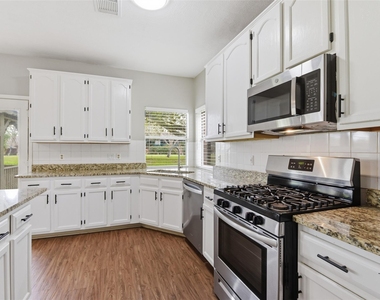 3327 Shady Glen Lane - Photo Thumbnail 15