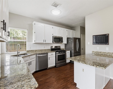 3327 Shady Glen Lane - Photo Thumbnail 11