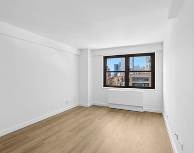 East 39th Street - Photo Thumbnail 2