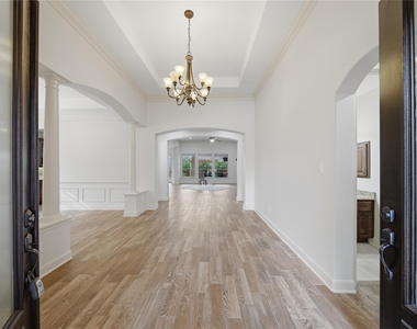 17614 Melmore Drive - Photo Thumbnail 3