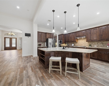 17614 Melmore Drive - Photo Thumbnail 9