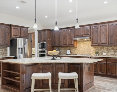 17614 Melmore Drive - Photo Thumbnail 10