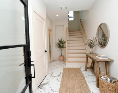 6310 Illinois Street - Photo Thumbnail 2