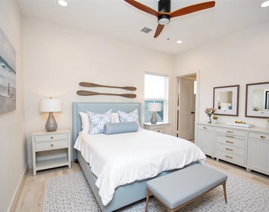 6310 Illinois Street - Photo Thumbnail 16