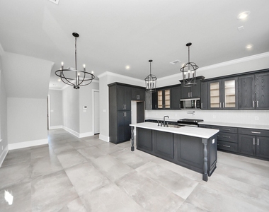 6322 Milwee Street - Photo Thumbnail 6