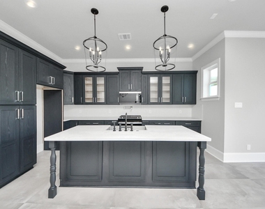 6322 Milwee Street - Photo Thumbnail 2