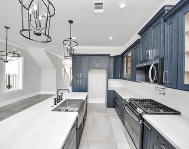 6322 Milwee Street - Photo Thumbnail 15