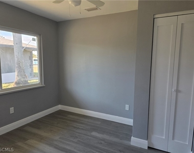 11451 Char Ann Drive - Photo Thumbnail 4