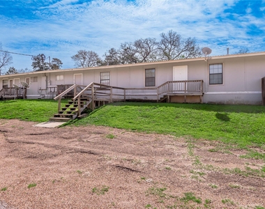626 University Avenue - Photo Thumbnail 18