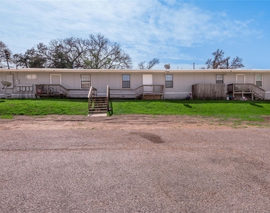 626 University Avenue - Photo Thumbnail 16