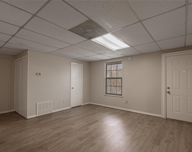 626 University Avenue - Photo Thumbnail 1