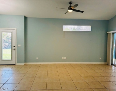 19933 Lake Vista Circle - Photo Thumbnail 2