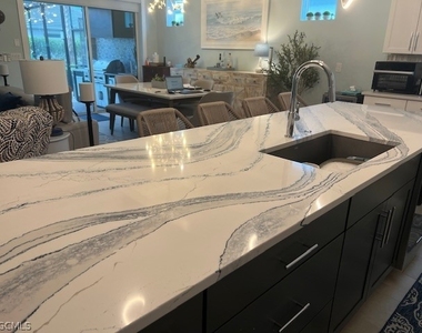 7100 Del Webb Oak Creek Boulevard N - Photo Thumbnail 14