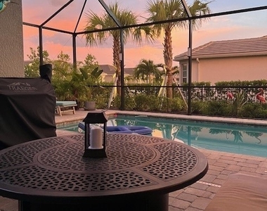 7100 Del Webb Oak Creek Boulevard N - Photo Thumbnail 24