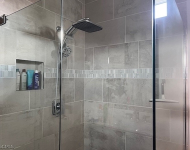 7100 Del Webb Oak Creek Boulevard N - Photo Thumbnail 10