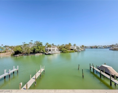 1910 Gulf Shore Boulevard N - Photo Thumbnail 1