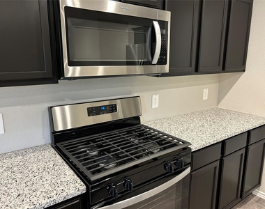 40434 Garden Heights Lane - Photo Thumbnail 17