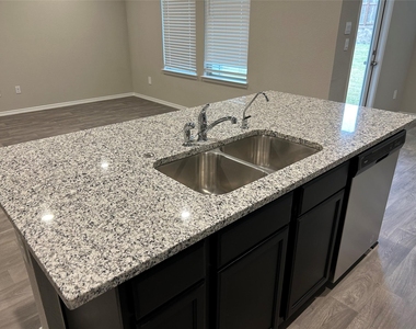 40434 Garden Heights Lane - Photo Thumbnail 18