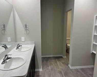 40434 Garden Heights Lane - Photo Thumbnail 10
