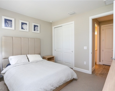 9716 Everglades Drive - Photo Thumbnail 19
