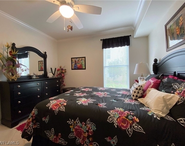 1455 Tiffany Lane - Photo Thumbnail 11