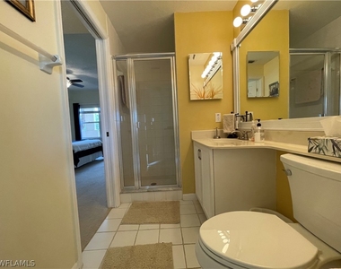 1070 Woodshire Lane - Photo Thumbnail 18
