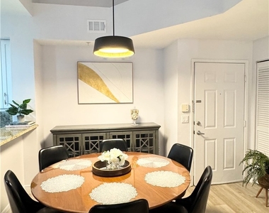 1190 Reserve Way - Photo Thumbnail 9