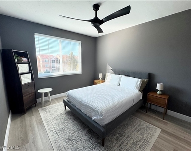 1190 Reserve Way - Photo Thumbnail 11
