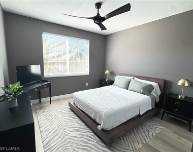 1190 Reserve Way - Photo Thumbnail 14