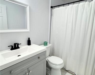 1190 Reserve Way - Photo Thumbnail 12