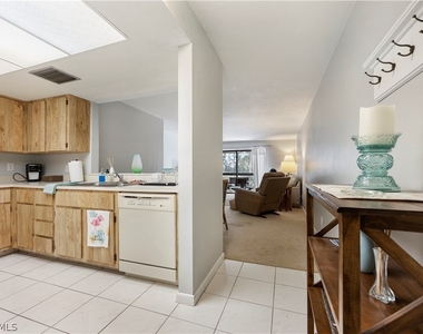 6142 Whiskey Creek Drive - Photo Thumbnail 10