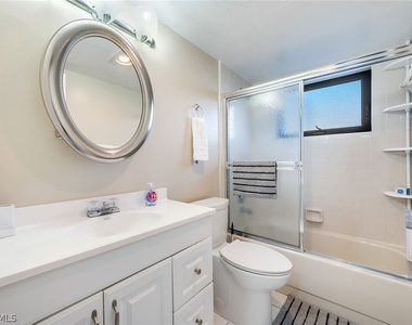 1802 Kings Lake Boulevard - Photo Thumbnail 20
