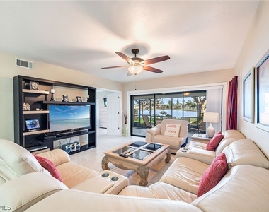 1802 Kings Lake Boulevard - Photo Thumbnail 1