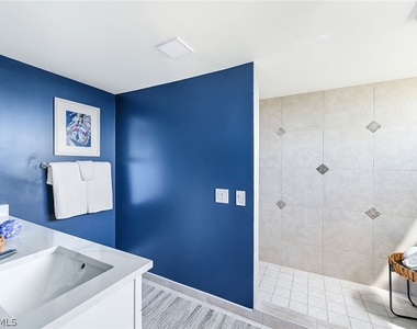 6075 Pelican Bay Boulevard - Photo Thumbnail 18