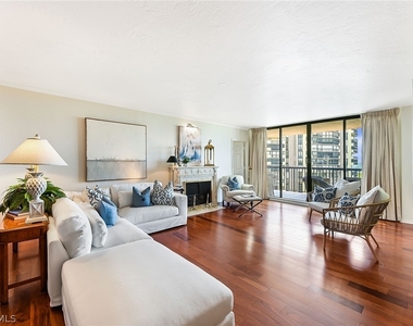 6075 Pelican Bay Boulevard - Photo Thumbnail 1