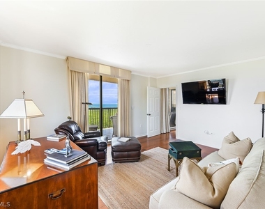 6075 Pelican Bay Boulevard - Photo Thumbnail 17