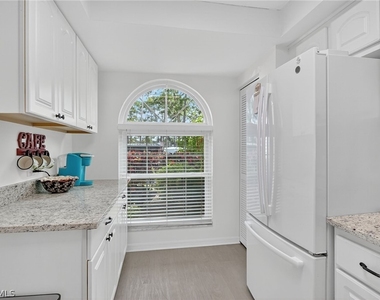 705 Augusta Boulevard - Photo Thumbnail 11
