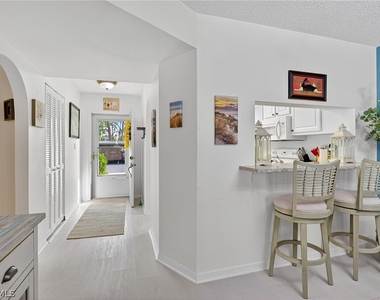 705 Augusta Boulevard - Photo Thumbnail 9