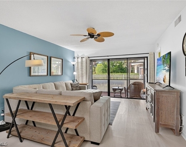 705 Augusta Boulevard - Photo Thumbnail 6