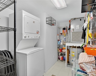 705 Augusta Boulevard - Photo Thumbnail 20
