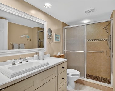 705 Augusta Boulevard - Photo Thumbnail 16