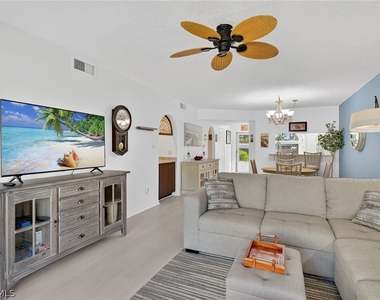 705 Augusta Boulevard - Photo Thumbnail 7