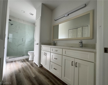 3235 Cypress Glen Way - Photo Thumbnail 5