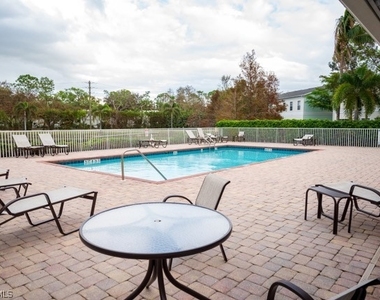3235 Cypress Glen Way - Photo Thumbnail 10