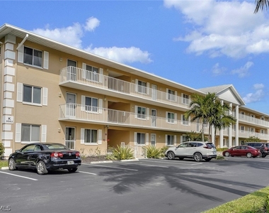 3062 Sandpiper Bay Circle - Photo Thumbnail 3